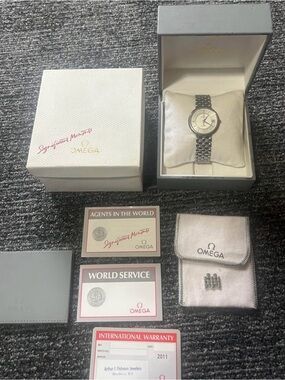 Omega Silver-Tone Bracelet Watch with Cream Dial de ville